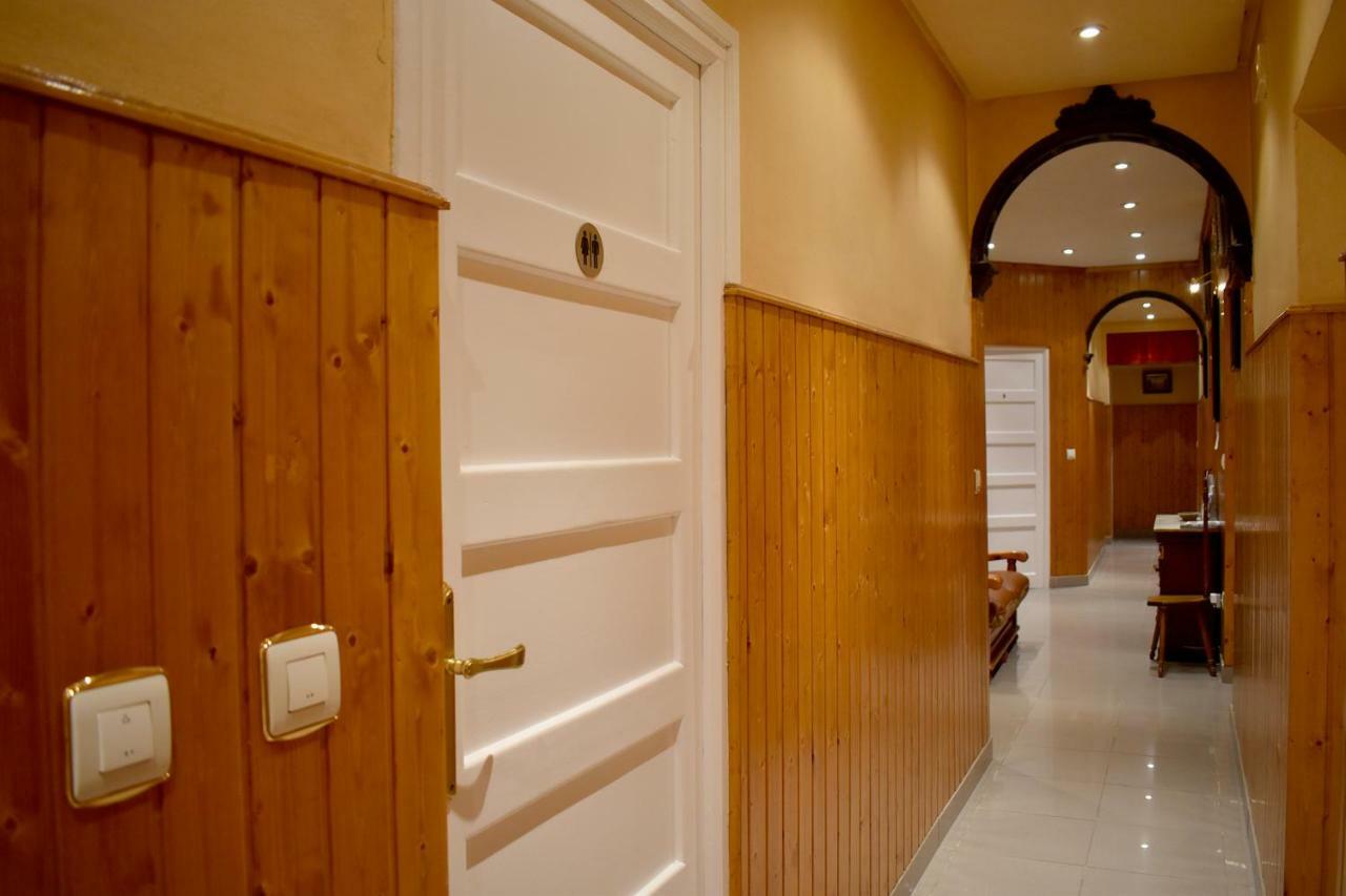 Hostal Oviedo Hotel León Kültér fotó