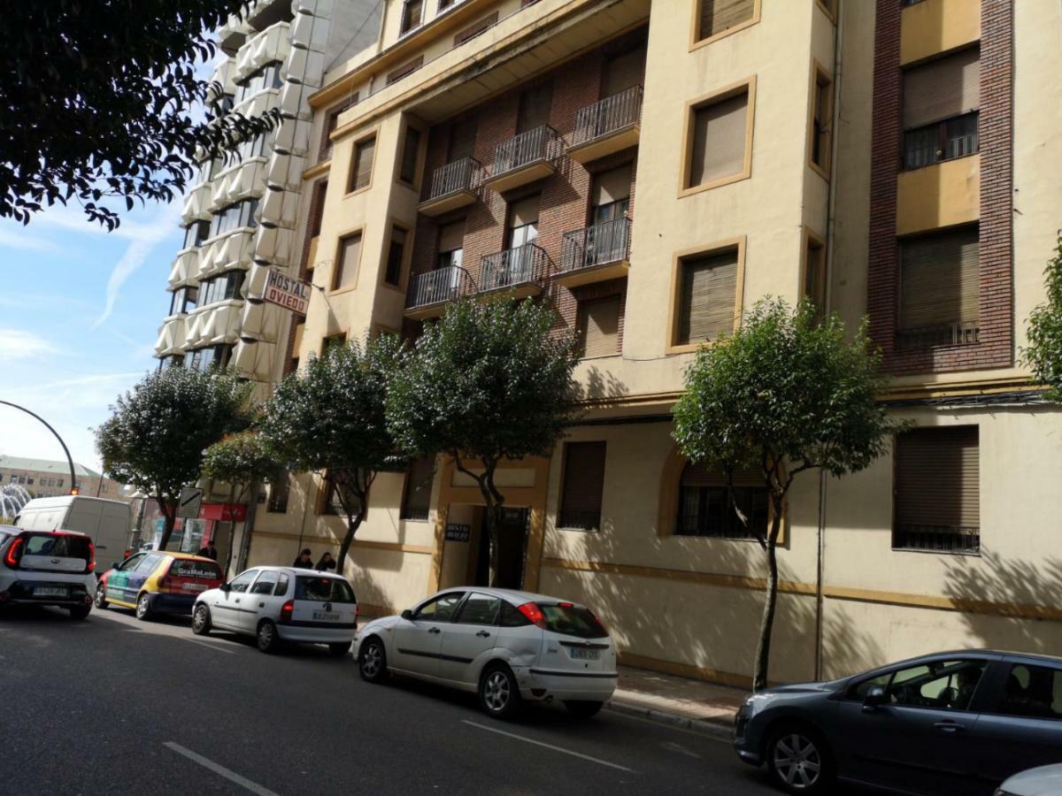 Hostal Oviedo Hotel León Kültér fotó