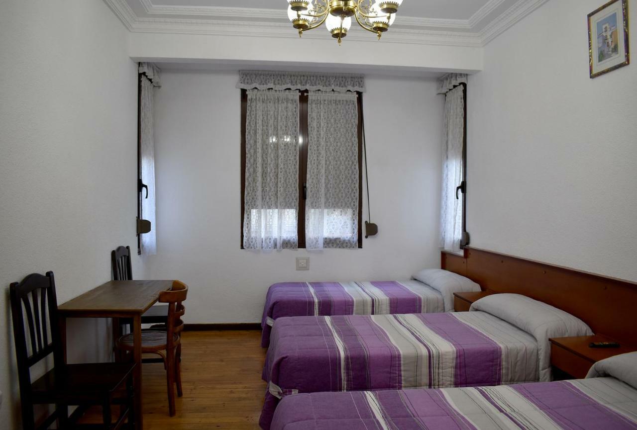 Hostal Oviedo Hotel León Kültér fotó