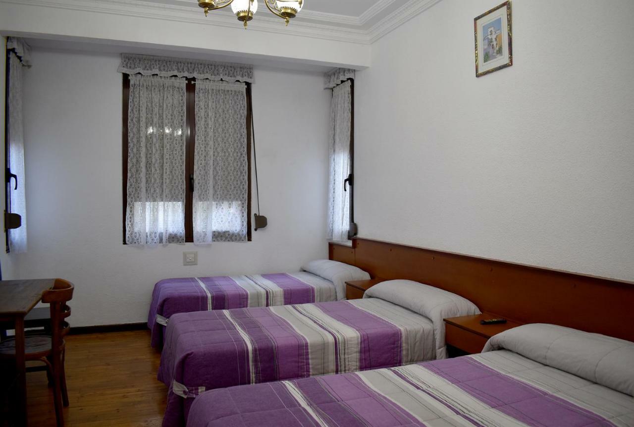 Hostal Oviedo Hotel León Kültér fotó